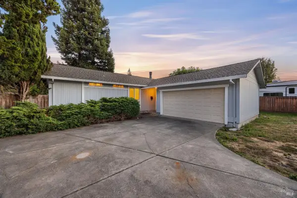 7343 Corsica Court, Rohnert Park, CA 94928