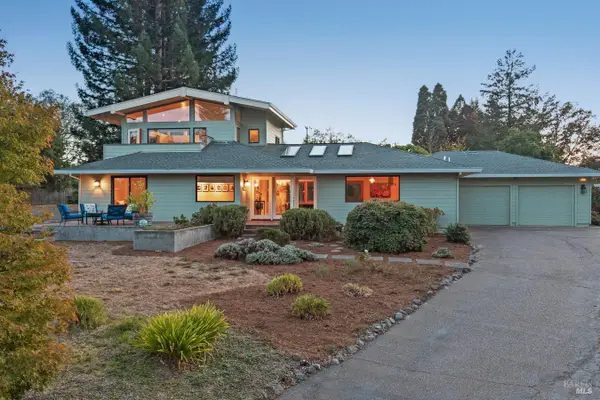 8622 Green Valley Road, Sebastopol, CA 95472