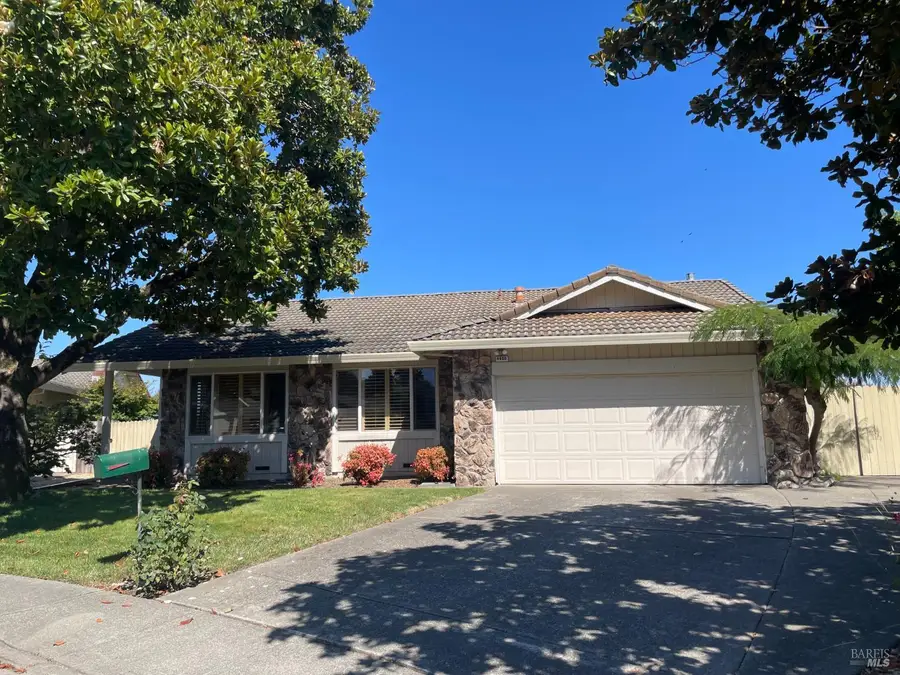 4400 Hollingsworth Circle, Rohnert Park, CA 94928 - #2