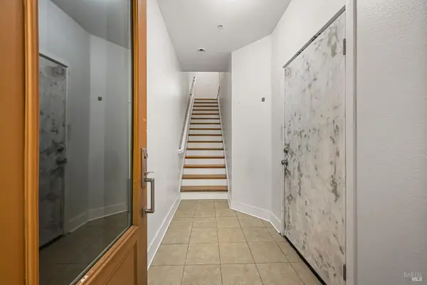 204 City Center Drive, Rohnert Park, CA 94928