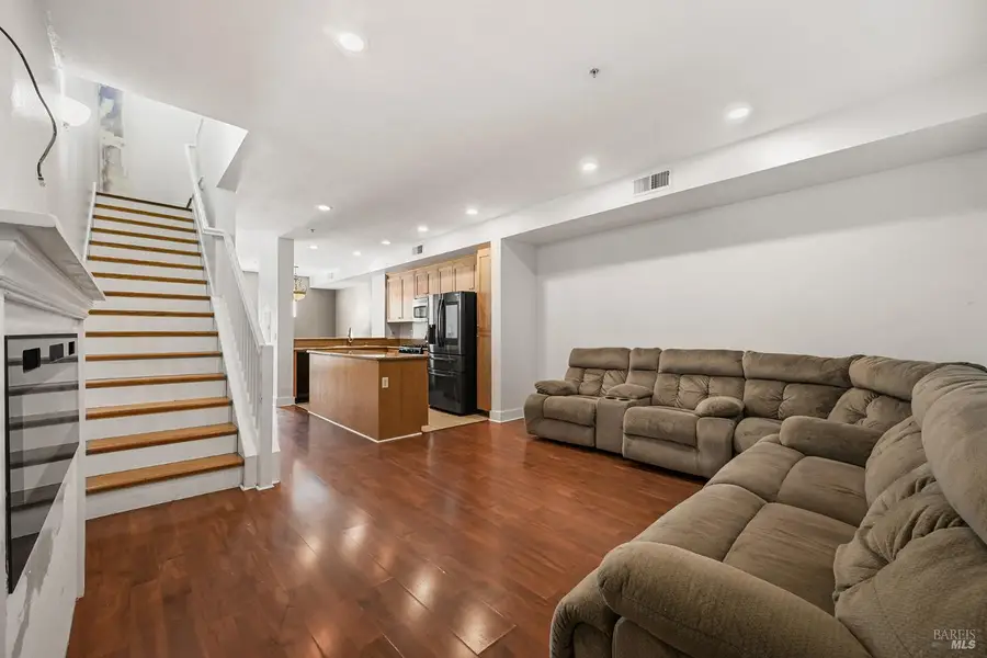 204 City Center Drive, Rohnert Park, CA 94928 - #2