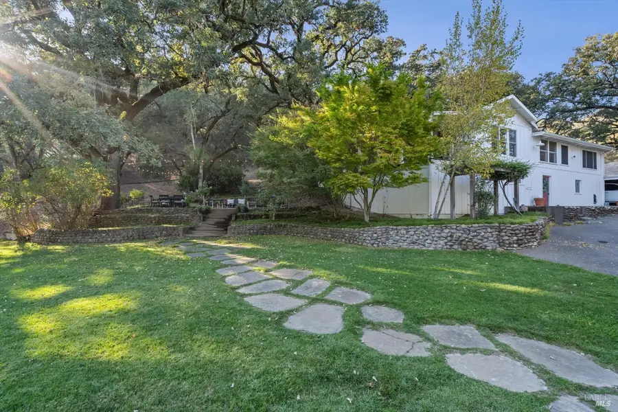 2611 Leslie Road, Santa Rosa, CA 95404 - #2