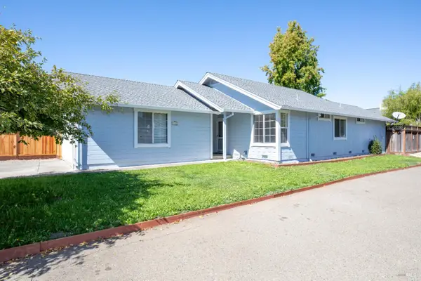 1621 Woodhue Avenue, Santa Rosa, CA 95403