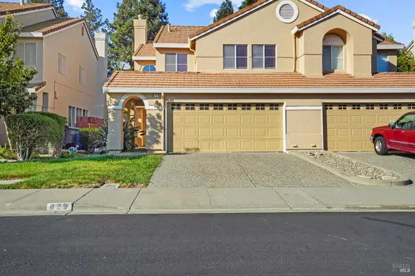 829 Vassar Drive, Vacaville, CA 95687