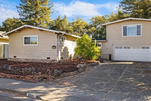 2231 Creekside Road, Santa Rosa, CA 95405