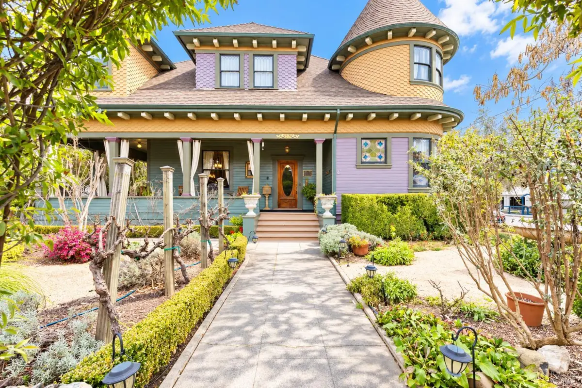 302 N Main Street, Cloverdale, CA 95425 - #1