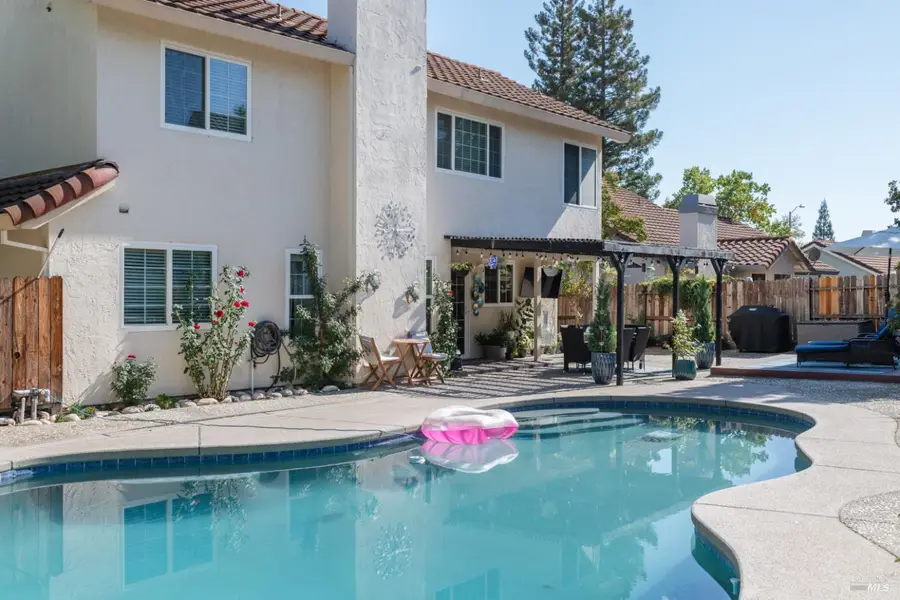 143 Edmondale Court, Vacaville, CA 95688 - #2