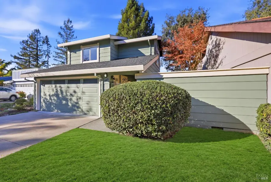 2313 Avenida De Las Brisas, Santa Rosa, CA 95405 - #2
