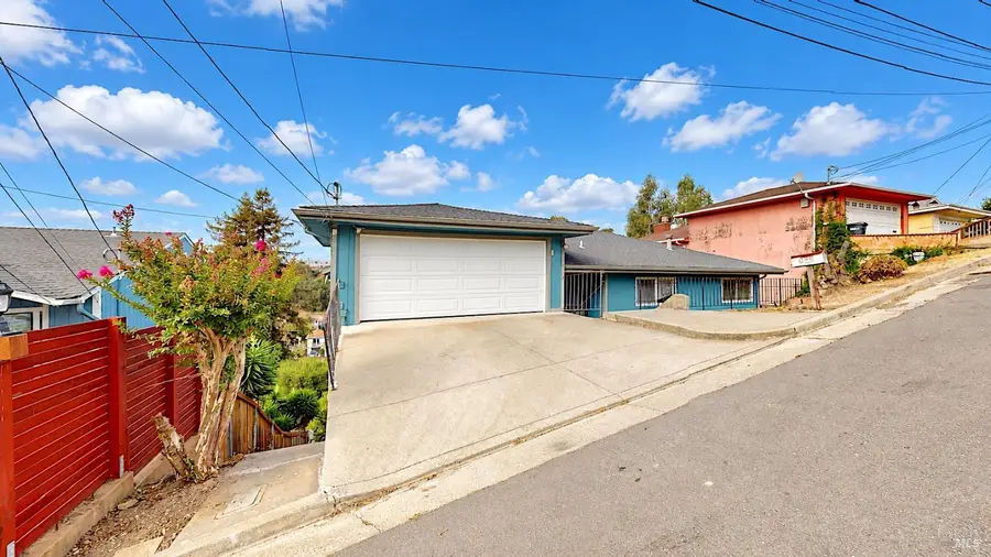 9515 Castlewood Street, Oakland, CA 94605 - #2