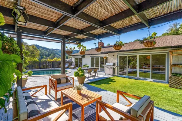 28 Oak Tree Lane, Fairfax, CA 94930