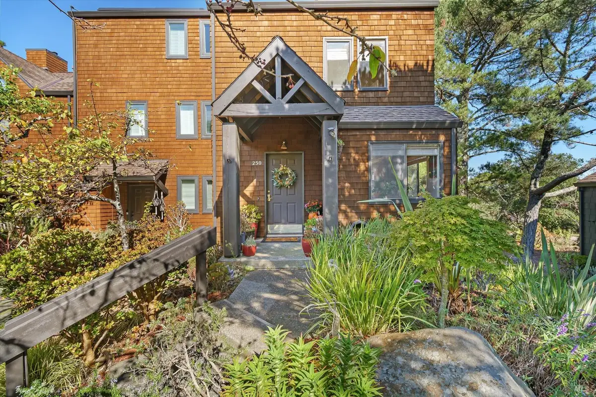 250 Bay Vista Circle, Sausalito, CA 94965 - #1
