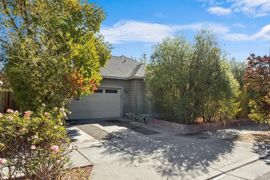 2395 San Miguel Avenue, Santa Rosa, CA 95403 - #2