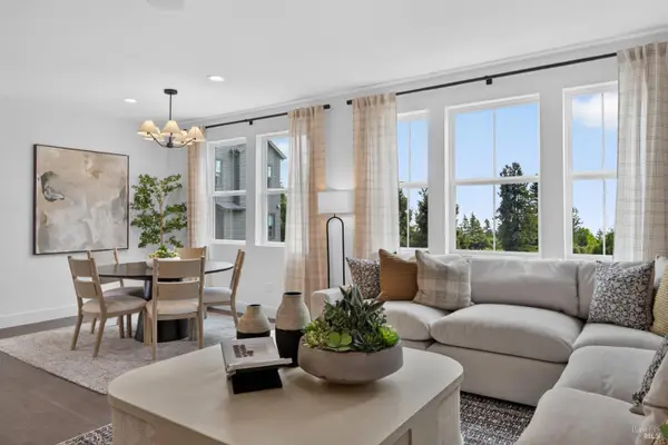 202 Pippin Court, Sebastopol, CA 95407
