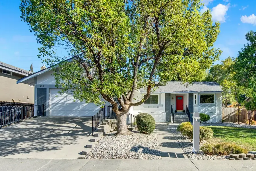 137 Seneca Way, Vacaville, CA 95688 - #2