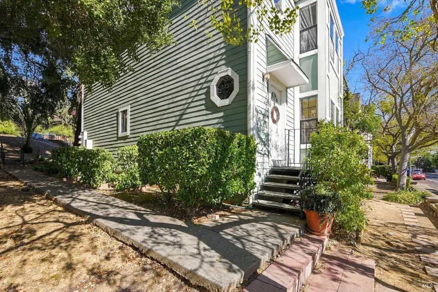 733 Military East, Benicia, CA 94510 - #2