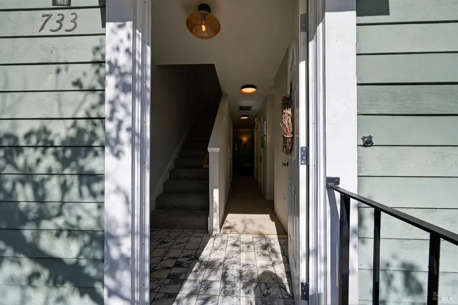 733 Military East, Benicia, CA 94510 - #3