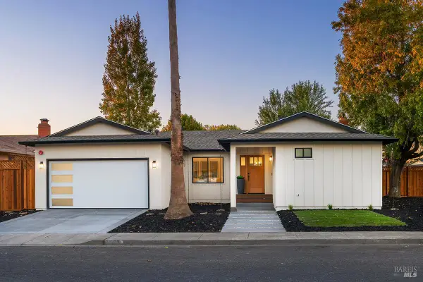 2053 Vista Lane, Petaluma, CA 94954