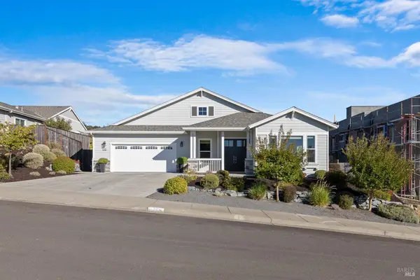 3728 Crown Hill Drive, Santa Rosa, CA 95404