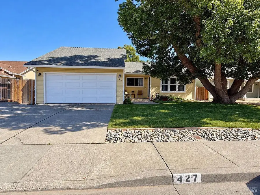 427 Temple Drive, Vacaville, CA 95687 - #2