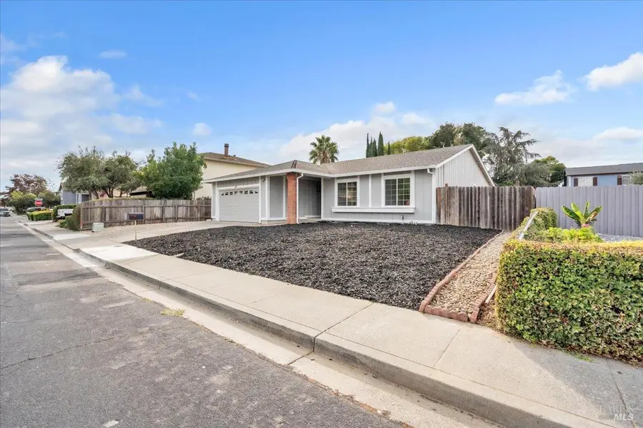 604 Kinglet Street, Suisun City, CA 94585 - #2