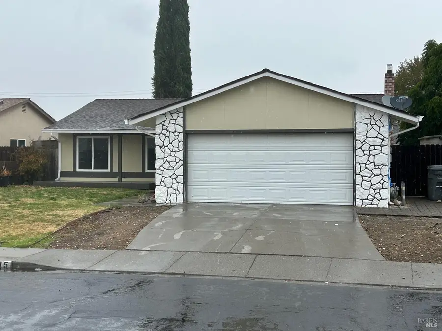 215 Richard Place, Vacaville, CA 95687 - #2