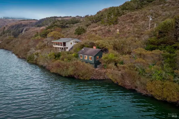 29011 Willow Creek Road, Jenner, CA 95430