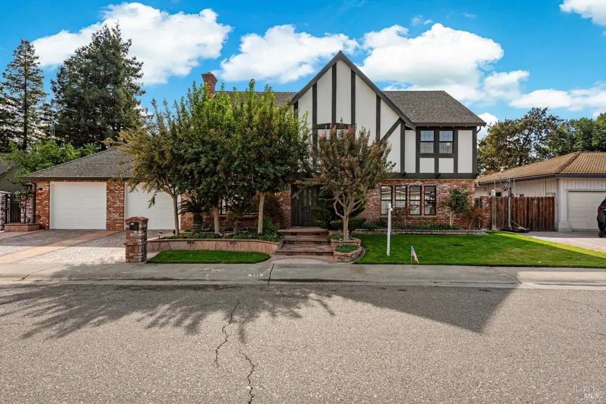 995 Hillview Drive, Dixon, CA 95620 - #1