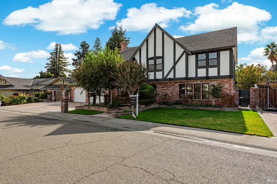 995 Hillview Drive, Dixon, CA 95620 - #2