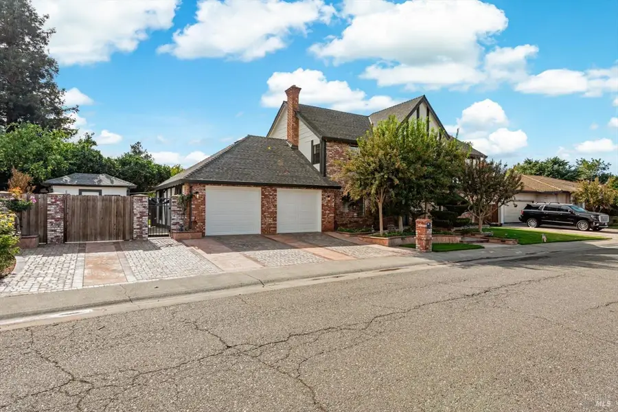 995 Hillview Drive, Dixon, CA 95620 - #3