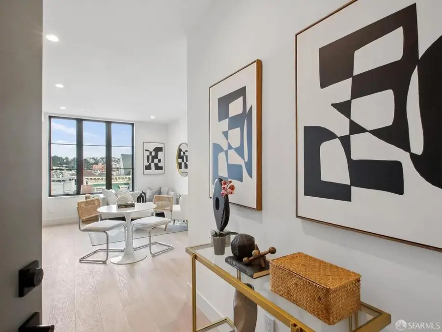 986 South Van Ness Avenue #302, San Francisco, CA 94110 - #2