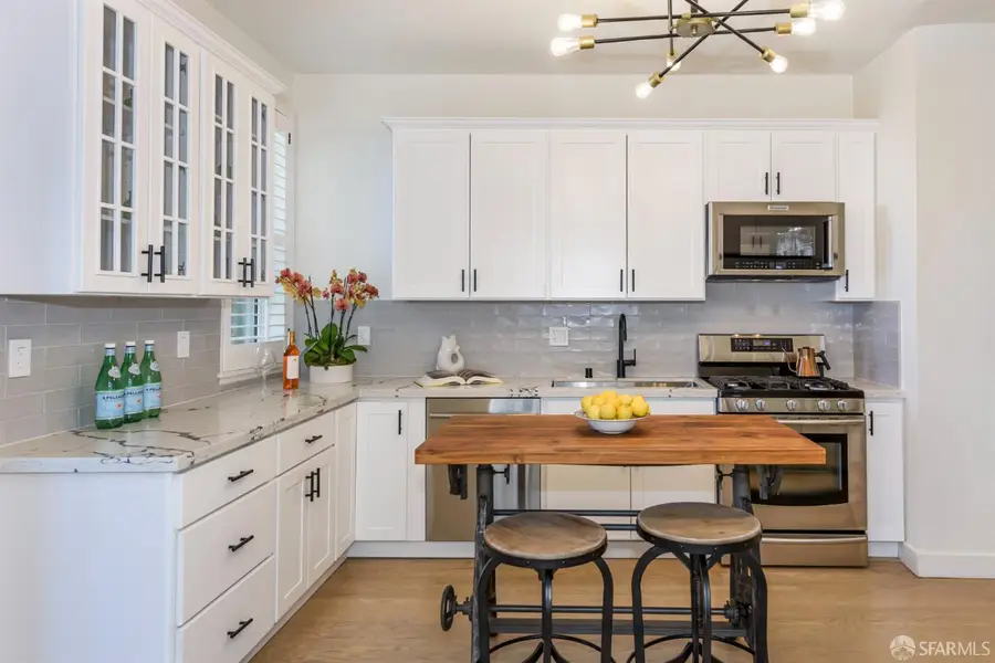 1 Hoffman Avenue #A, San Francisco, CA 94114 - #3