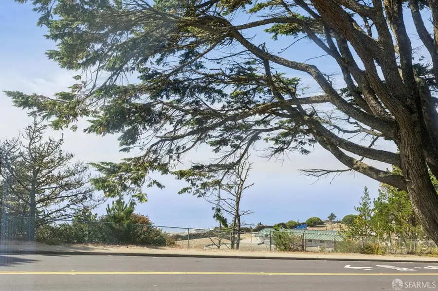 371 Inverness Drive, Pacifica, CA 94044 - #3