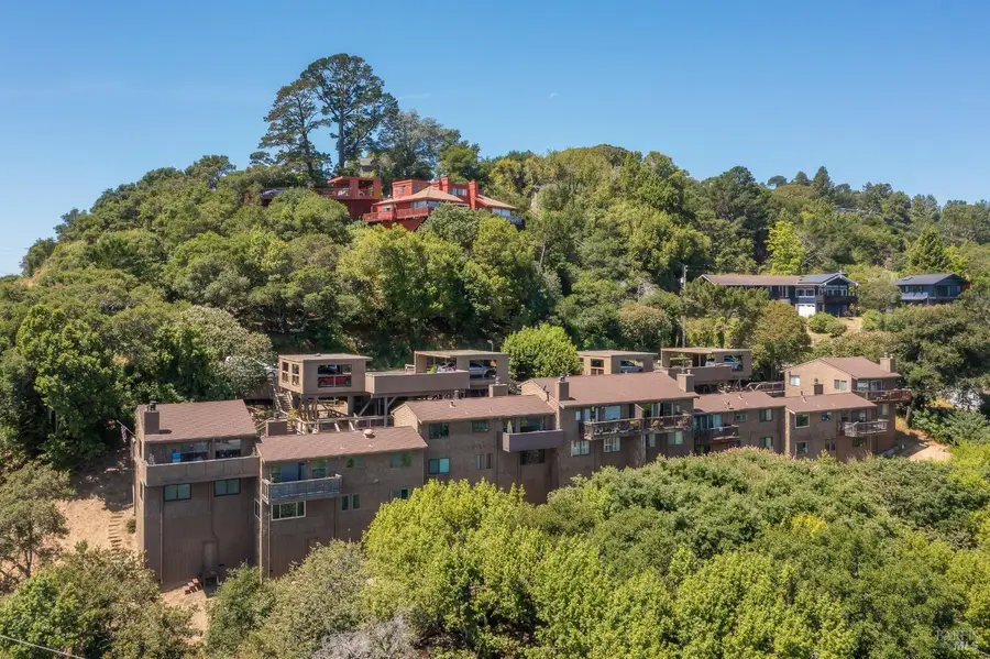 124 Tiburon Boulevard, San Rafael, CA 94901 - Image #3