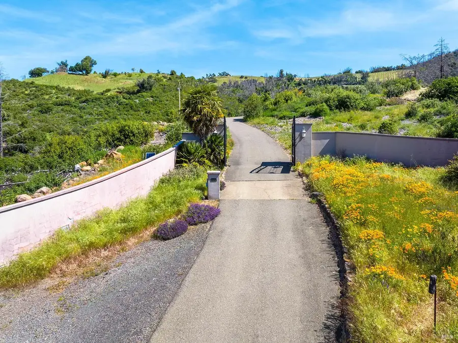 1888 Crystal Springs Court, Santa Rosa, CA 95404 - Image #3