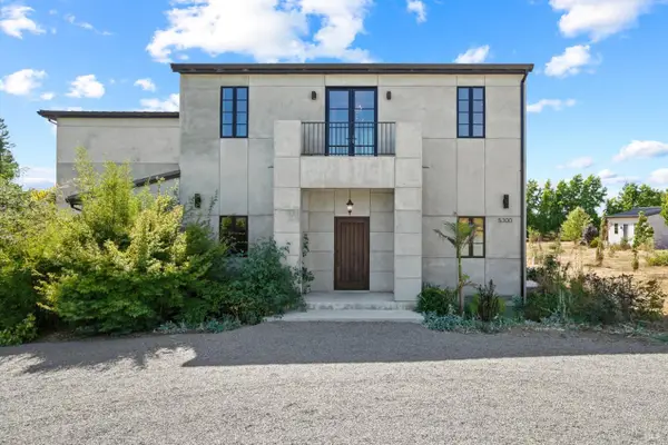 5300 Gravenstein Highway S, Sebastopol, CA 95472