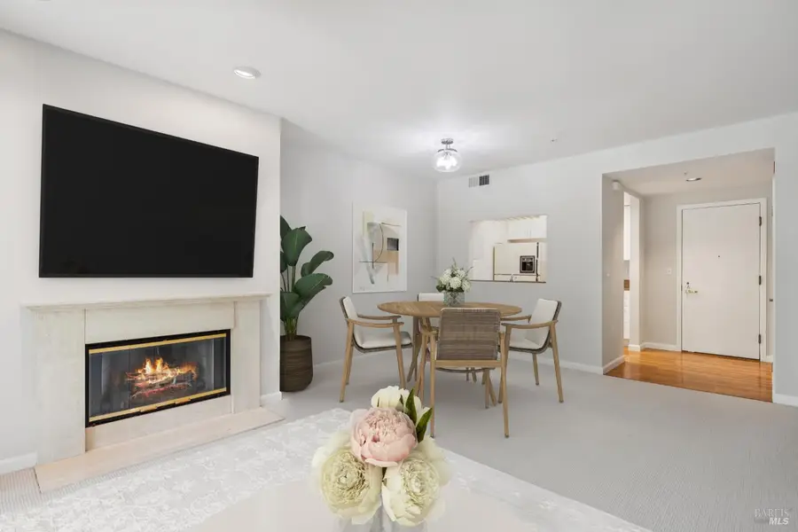 300 Deer Valley Road #2K, San Rafael, CA 94903 - Image #2