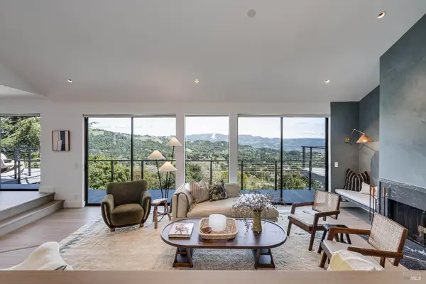 19185 Mesquite Court, Sonoma, CA 95476