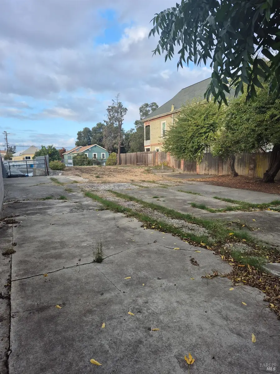 1039 Georgia Street, Vallejo, CA 94590 - Image #3