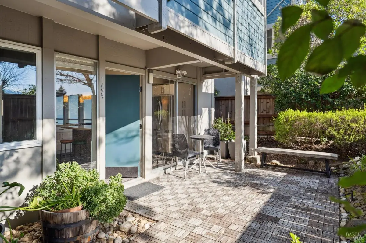 320 Via Casitas, Greenbrae, CA 94904 - Image #1