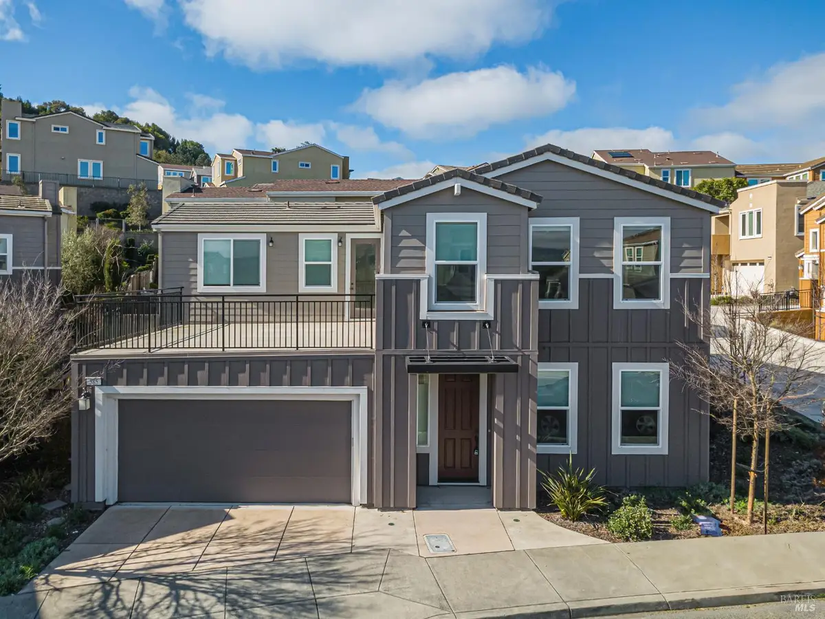 585 Sapphire Street, Petaluma, CA 94952 - #1