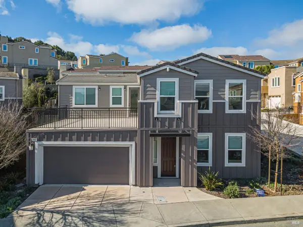 585 Sapphire Street, Petaluma, CA 94952