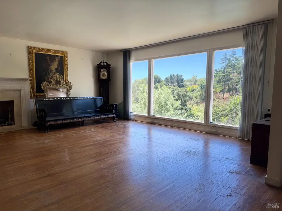 108 Almenar Drive, Greenbrae, CA 94904 - #3