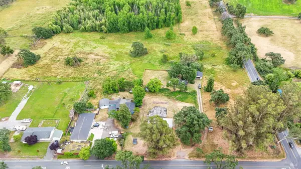2062 Ludwig Avenue, Santa Rosa, CA 95407