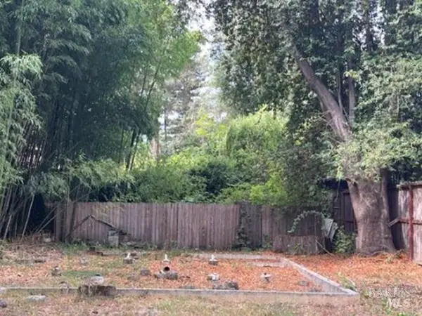 14821 Northern Avenue, Guerneville, CA 95446