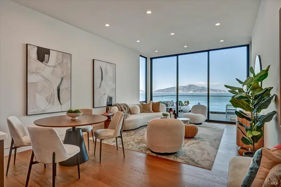 489 Bridgeway, Sausalito, CA 94965 - #3