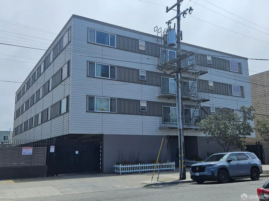 1220 La Playa Street #208, San Francisco, CA 94122 - Image #2