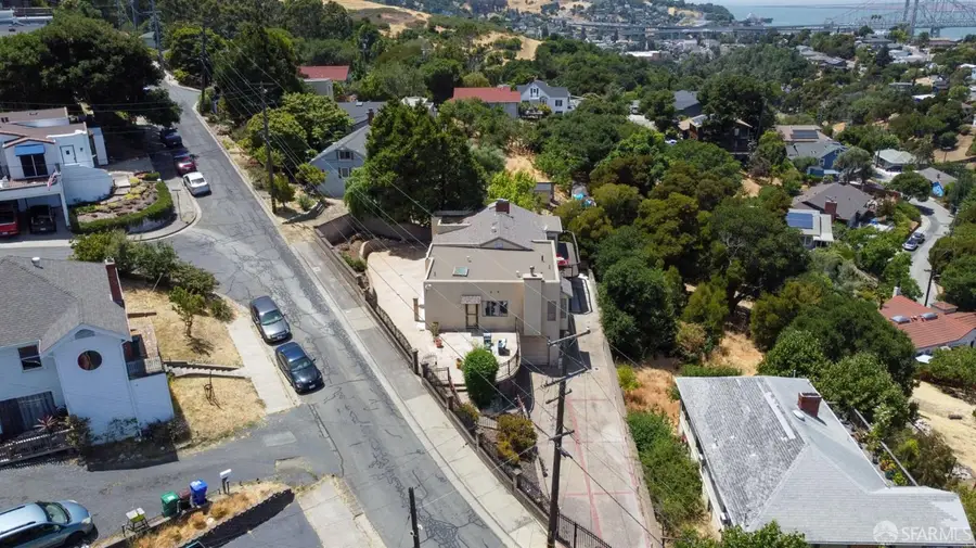 66 Baldwin Avenue, Crockett, CA 94525 - Image #3