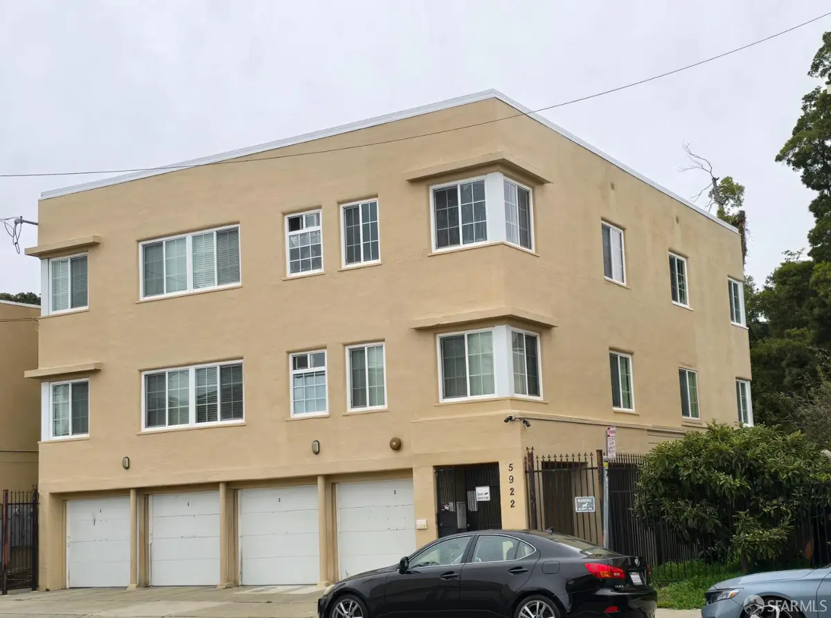 5922 Camden Street, Oakland, CA 94605 - #1