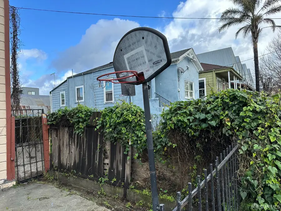 1486 34th Street, Oakland, CA 94608 - Image #3
