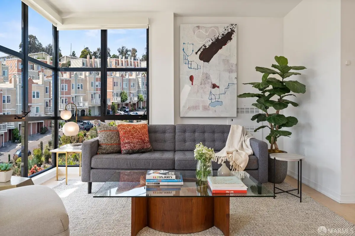 451 Donahue Street #413, San Francisco, CA 94124 - Image #1